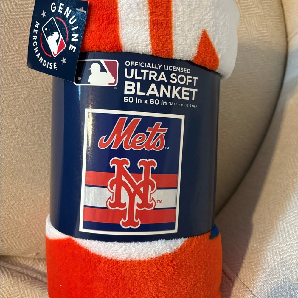 Genuine Merchandise Mets Ultra Soft Blanket - Orange and White